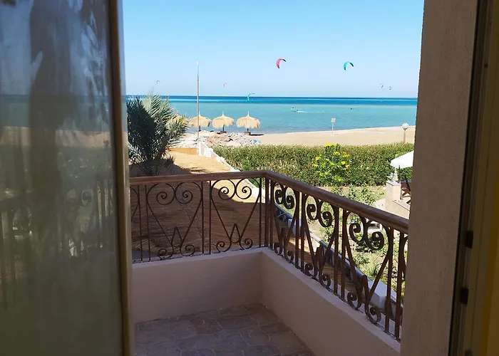 Golden Hand And Ohana House الغردقة